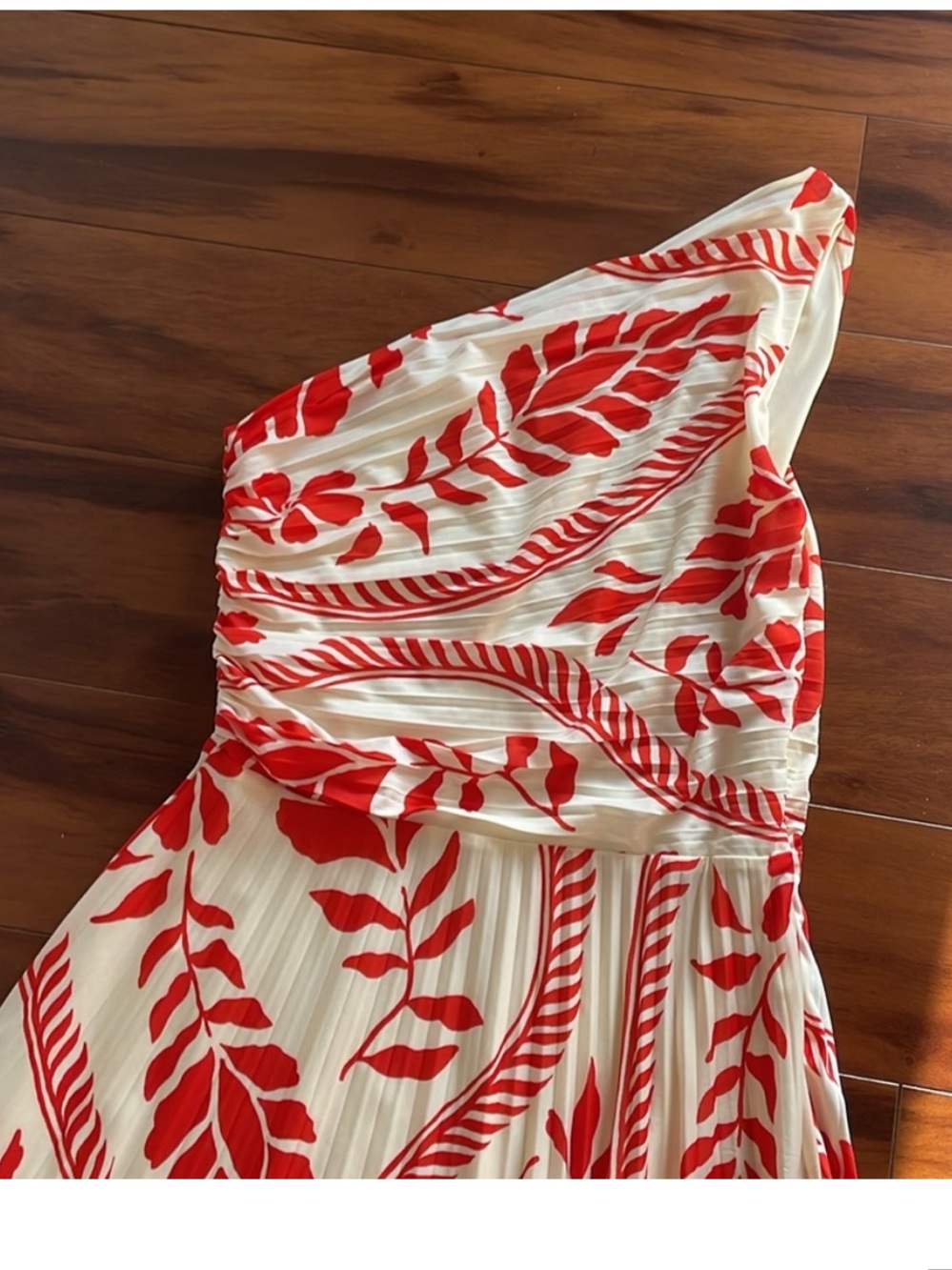 H&M pleated one shoulder midi dress Red and cream Patterned Dress size medium - Picture 2 of 6